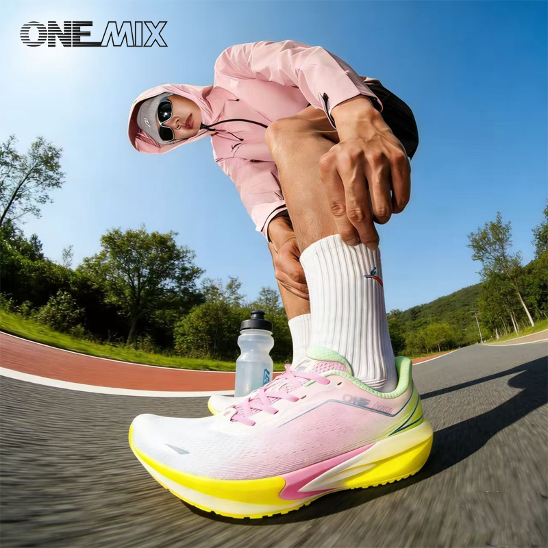 Reflective Night Running Shoes - ONEMIX Running Shoes for Men Super